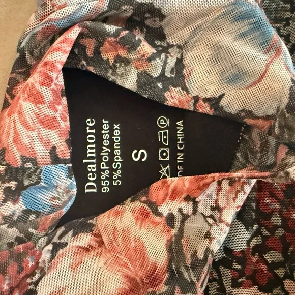 Floral Long Sleeve Top - Picture 5 of 5